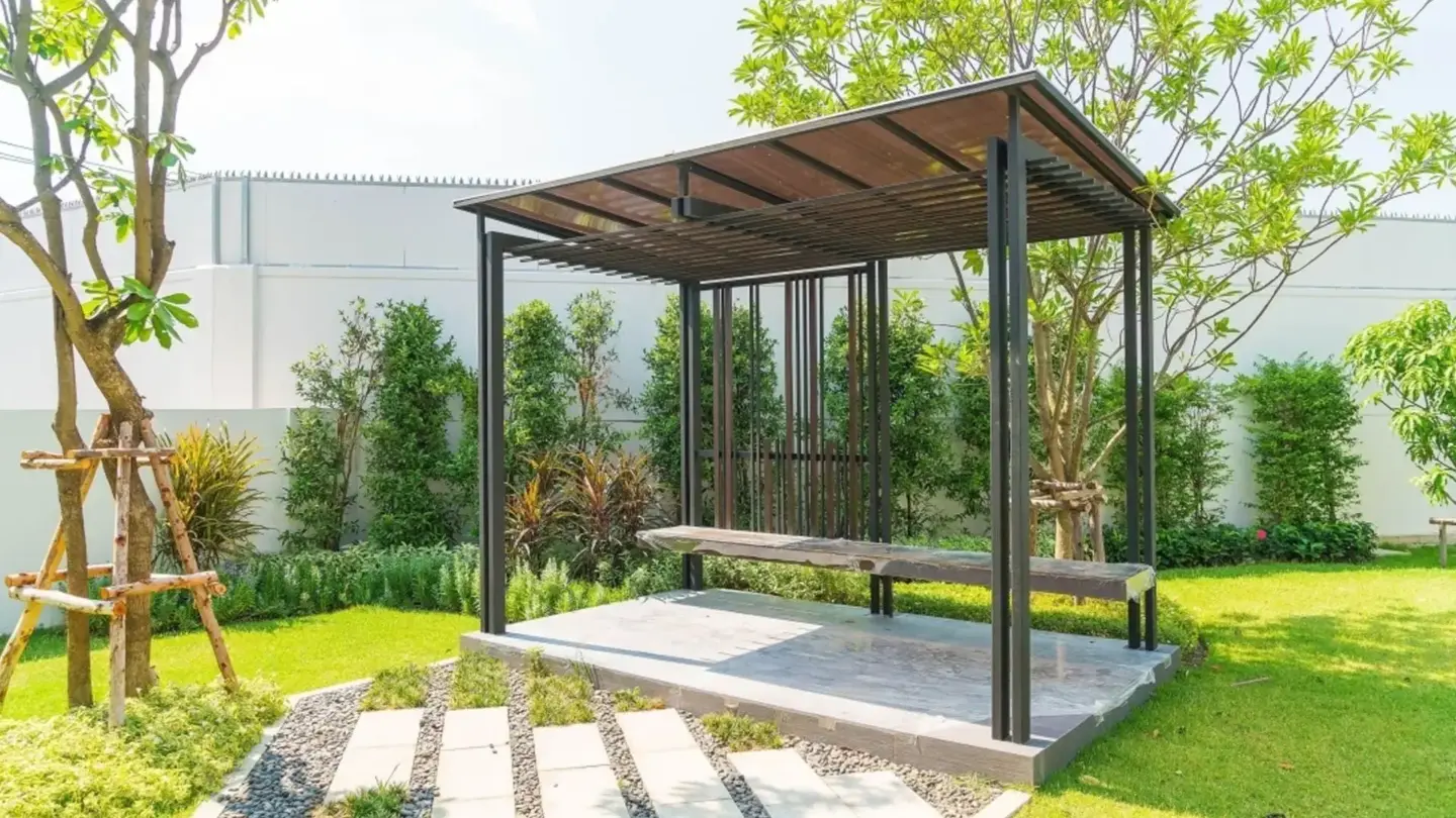 Benefits Of Hiring Professional Custom Pergola Builders