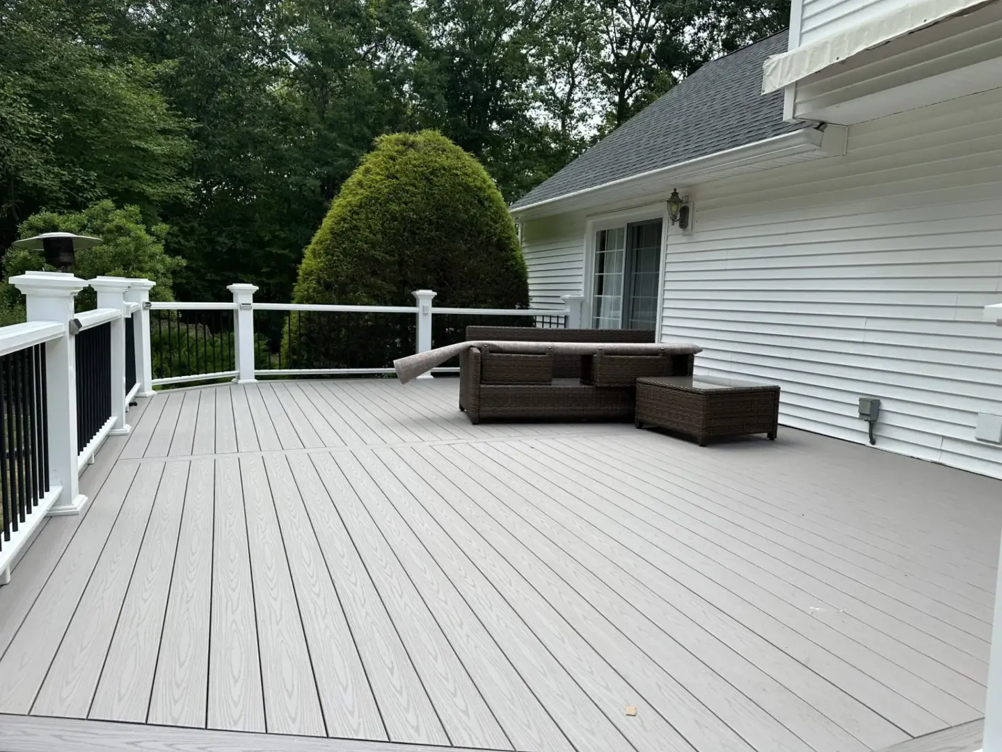 Deck Builder in Hartford, CT | Design & Install | Outdoor Space Builders